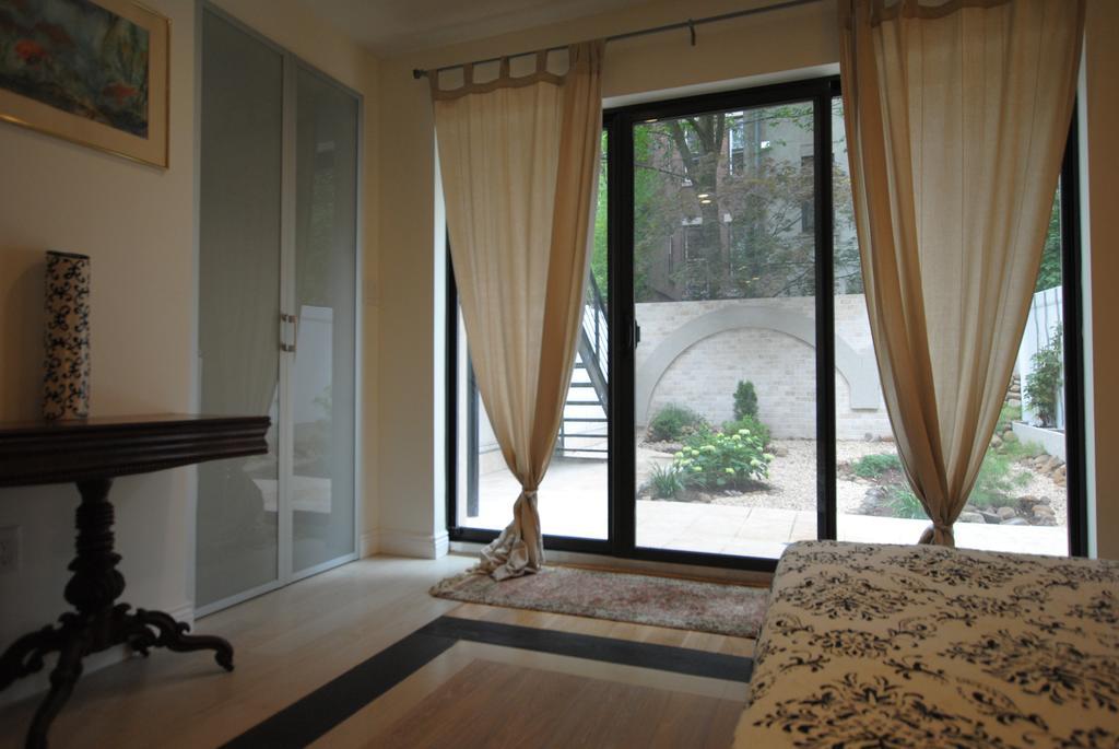 Historic Harlem Duplex Nova York